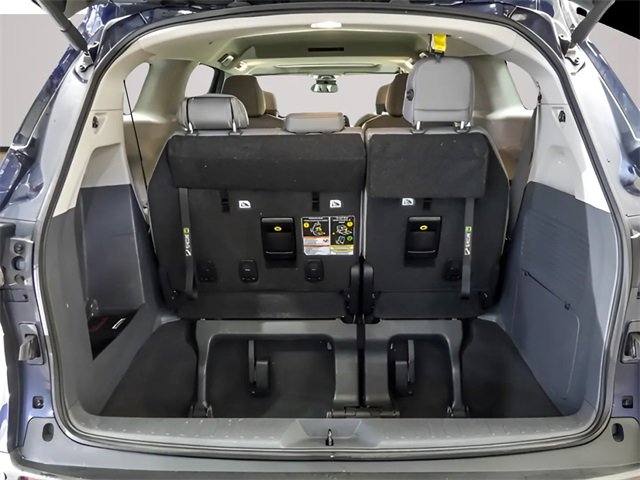 Certified 2024 Toyota Sienna XLE image 22