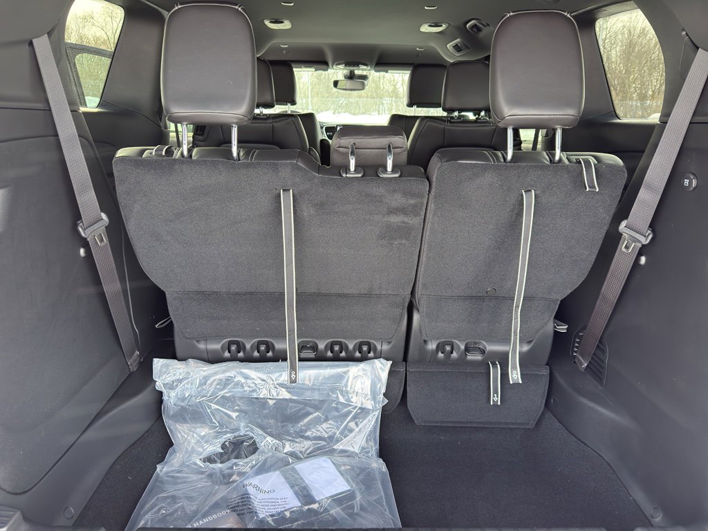 New 2026 Chrysler Pacifica Select image 35