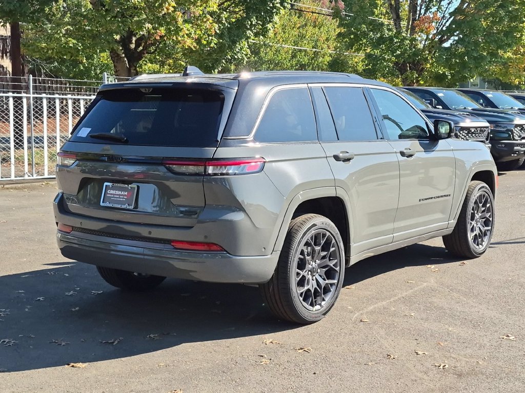 New 2027 Jeep Grand Cherokee Summit AWD/4WD image 7