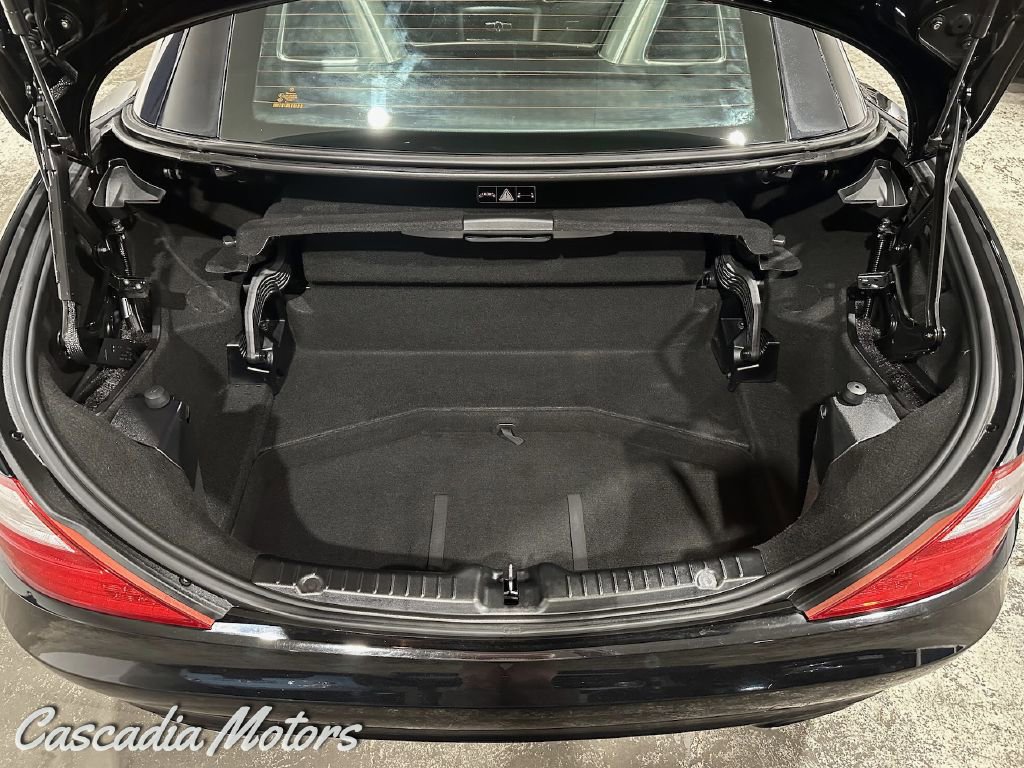 Used 2016 Mercedes-Benz SLK 300 image 9
