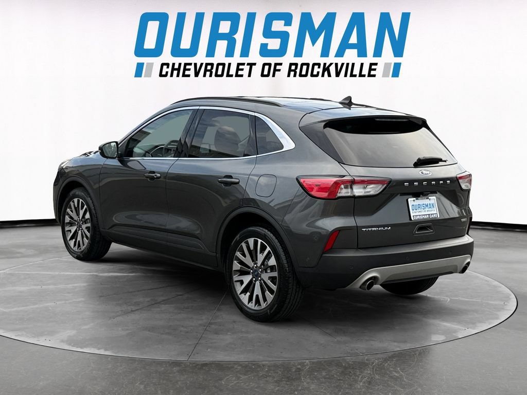 Used 2020 Ford Escape Titanium AWD/4WD image 4