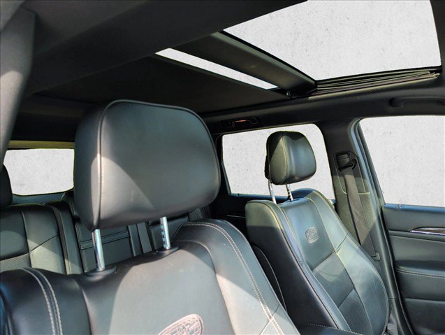 Used 2015 Jeep Grand Cherokee Overland AWD/4WD image 25