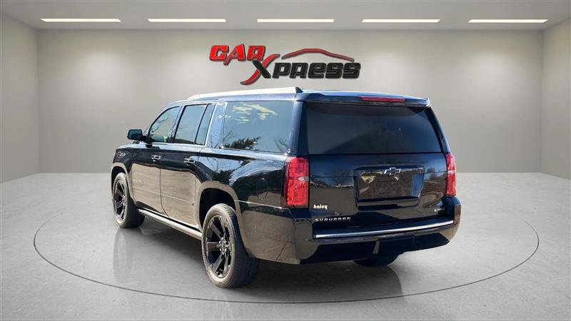 Used 2017 Chevrolet Suburban Premier image 10