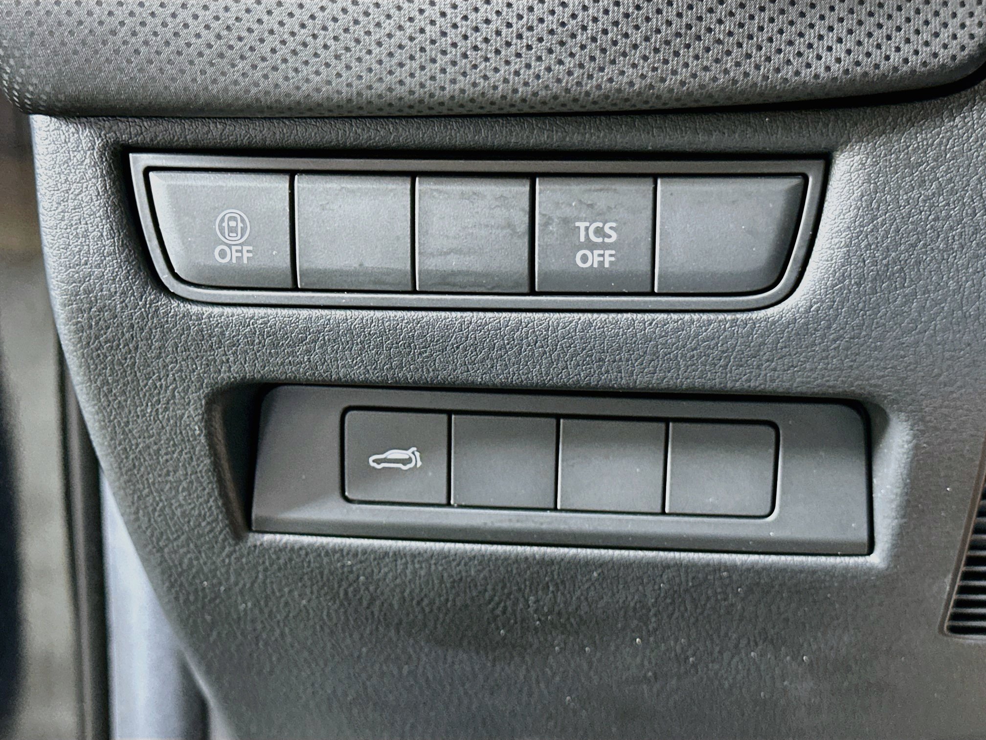 Used 2025 MAZDA CX-50 AWD 2.5 S w/ Preferred Package image 17