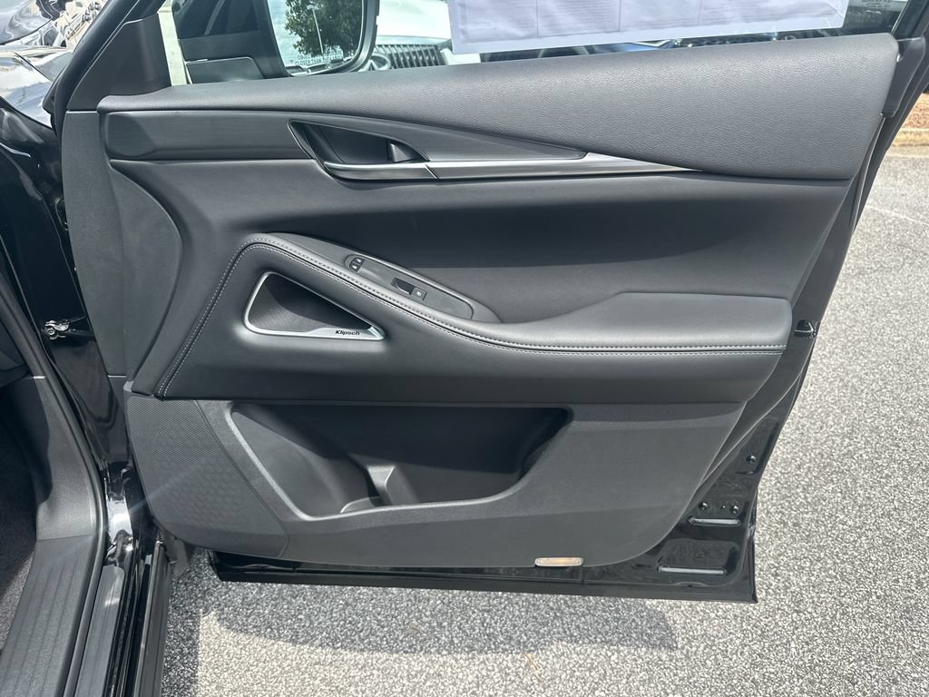 New 2027 INFINITI QX60 Luxe w/ Cargo Package FWD image 12