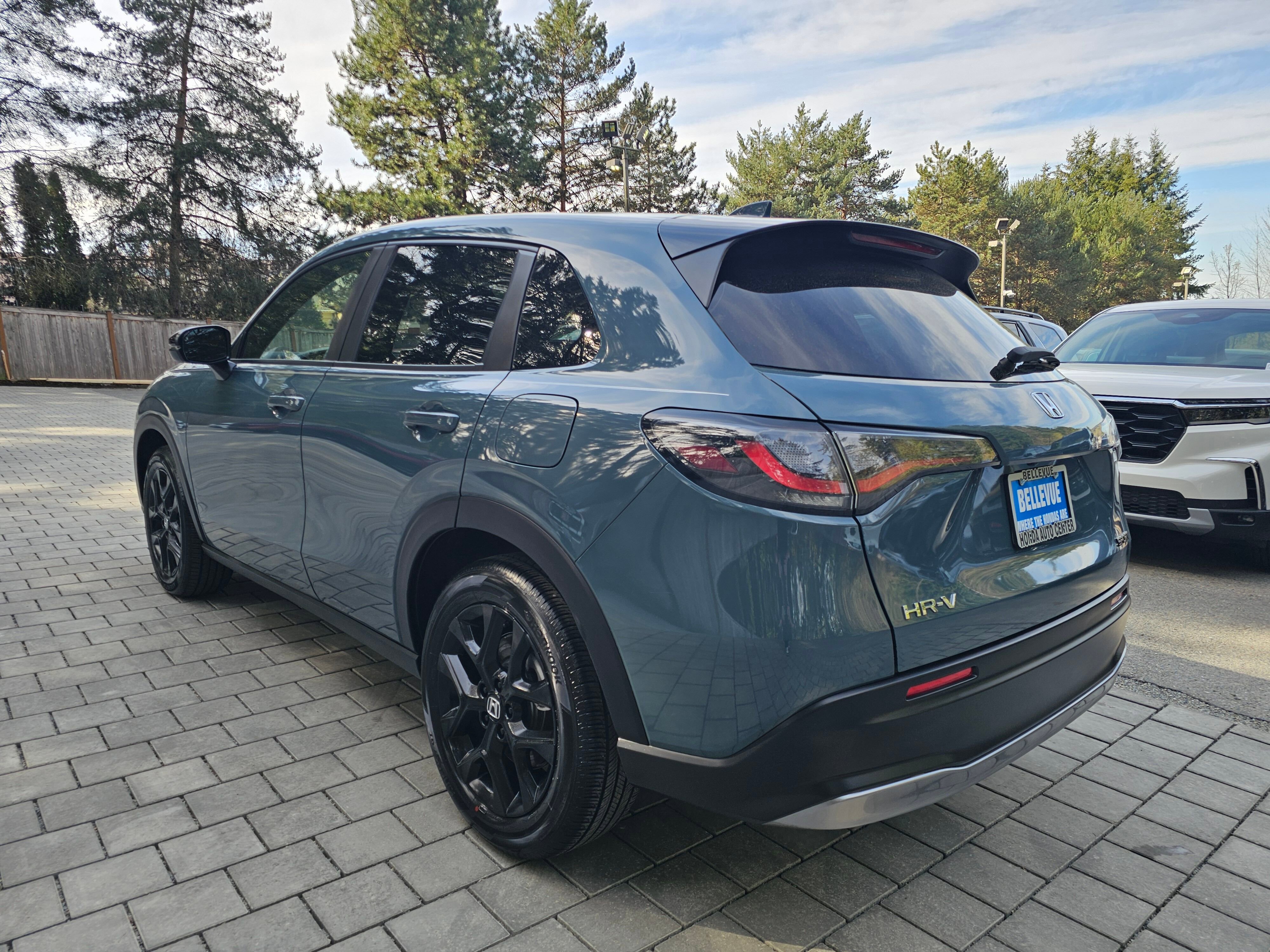 Certified 2025 Honda HR-V Sport image 5