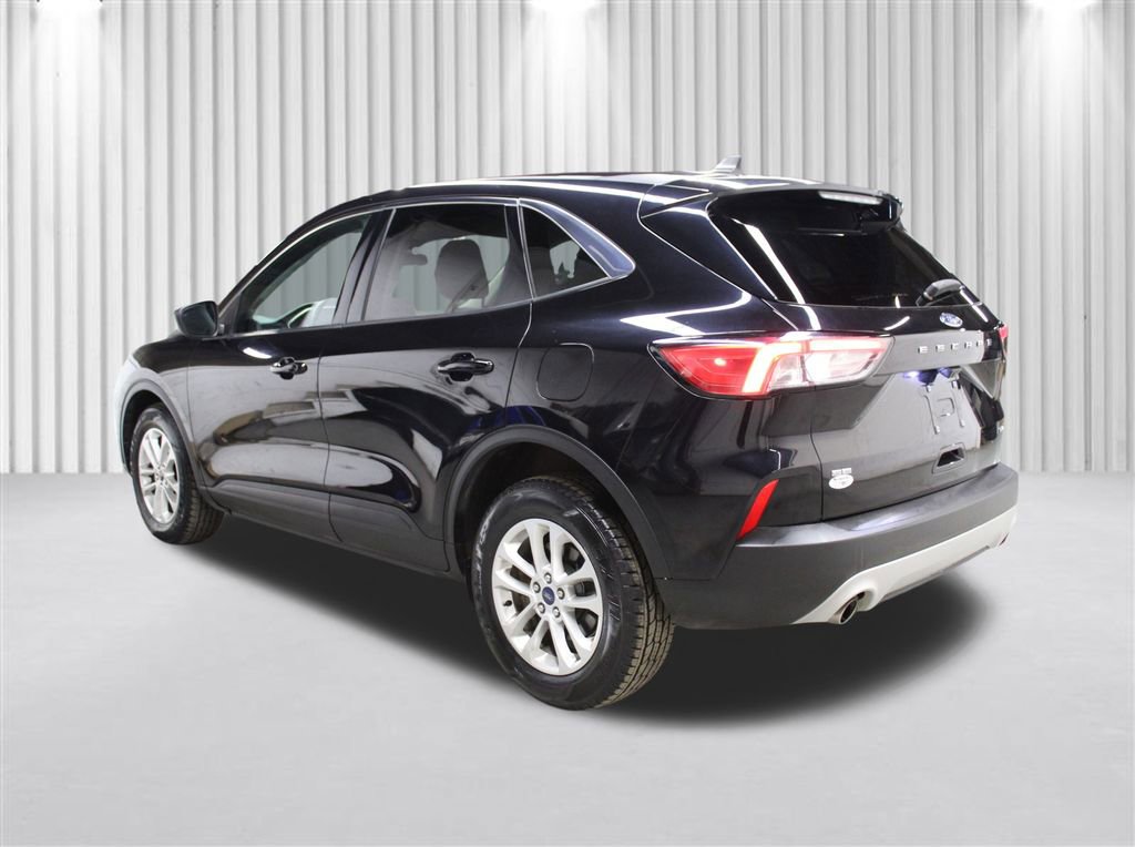 Used 2022 Ford Escape SE w/ Cold Weather Package image 5