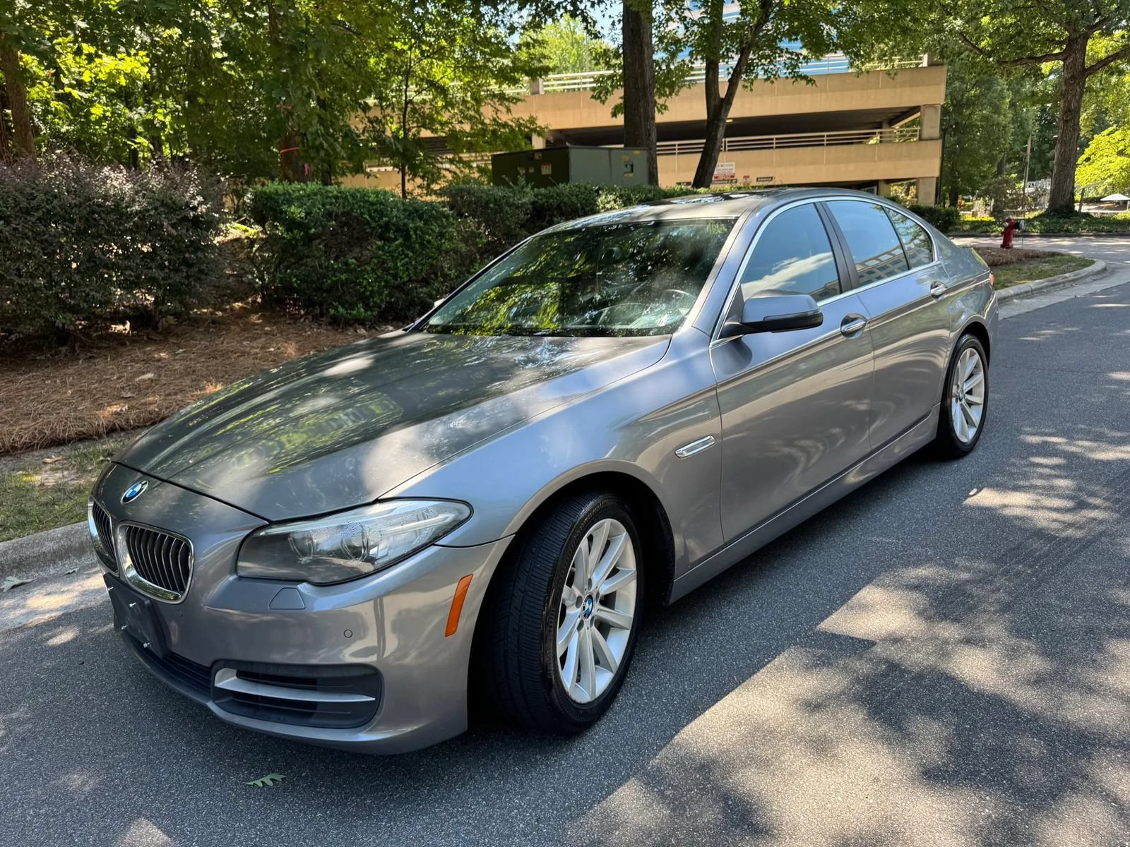 Used 2014 BMW 535d xDrive AWD/4WD image 8