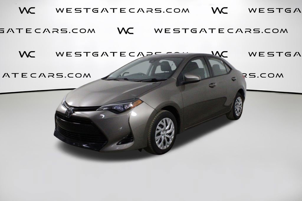 Used 2017 Toyota Corolla LE image 1