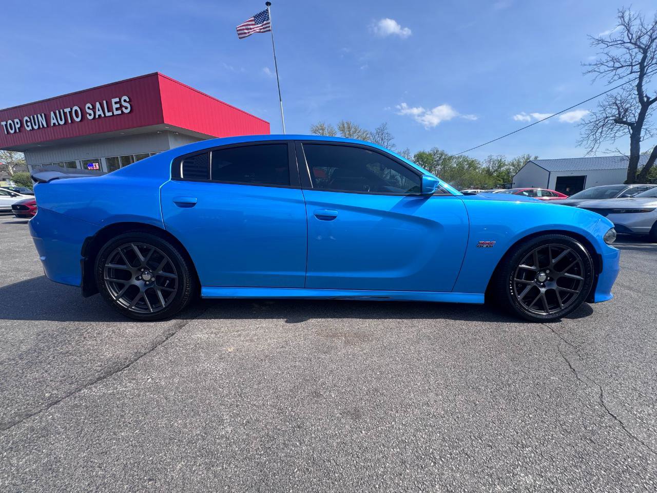 Used 2019 Dodge Charger Scat Pack w/ Plus Group RWD image 2