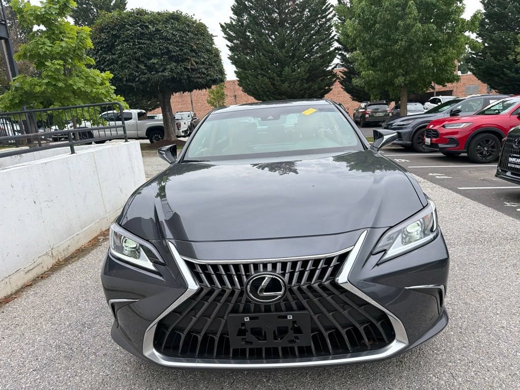 Used 2023 Lexus ES 250 w/ Premium Package AWD/4WD image 4