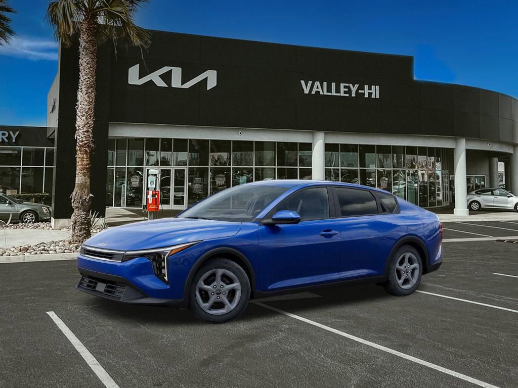 New 2025 Kia K4 LXS image 3