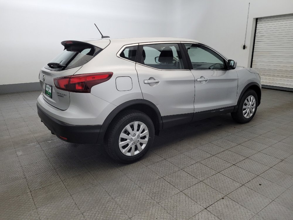 Used 2018 Nissan Rogue Sport S image 10