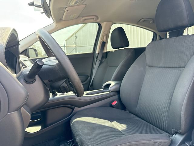 Used 2018 Honda HR-V LX image 12
