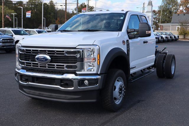 New 2026 Ford F550 4x4 Supercab Super Duty image 13
