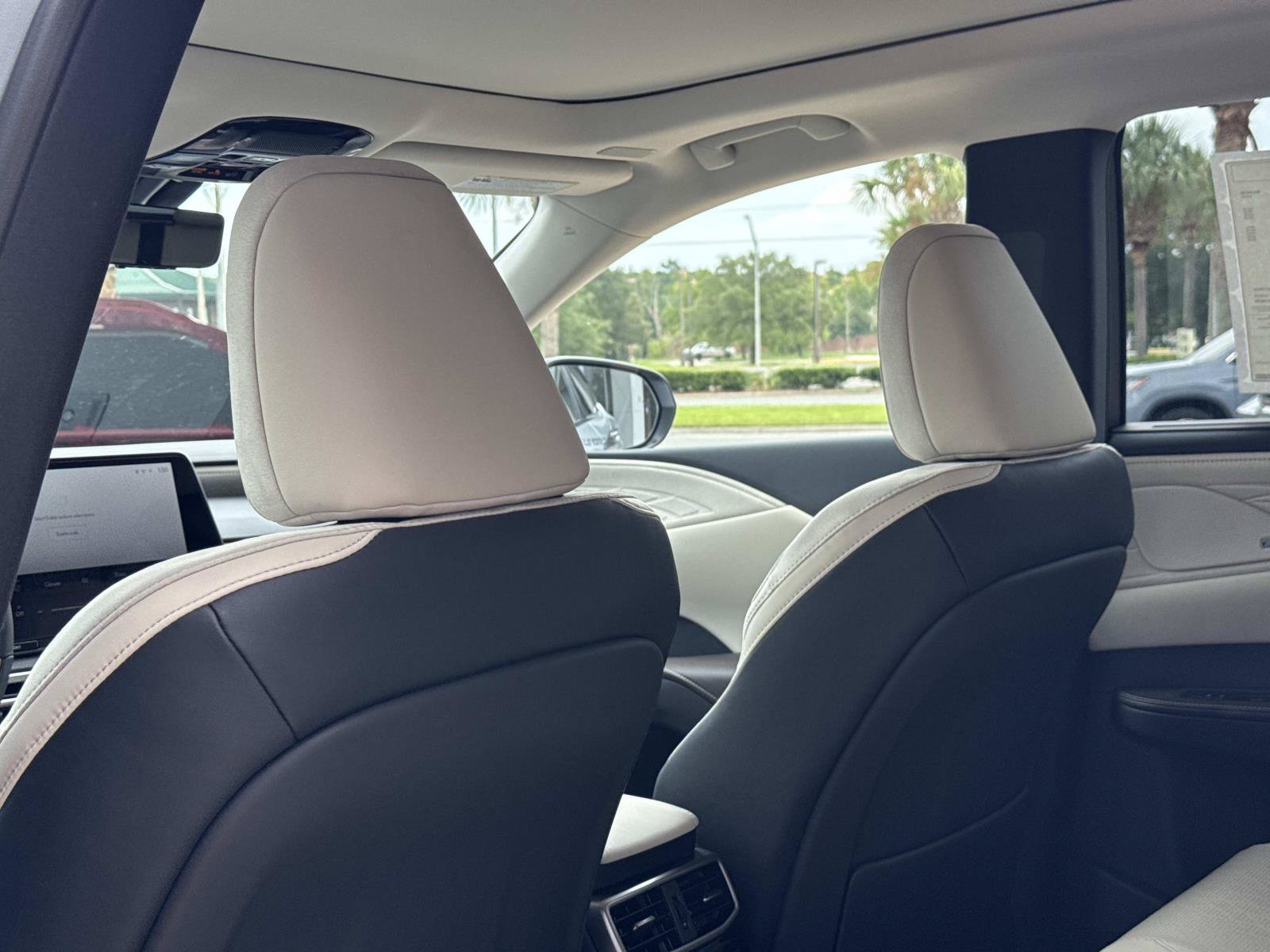 New 2026 Lexus RX 350 FWD image 18