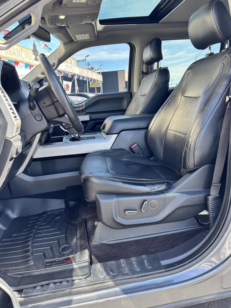 Used 2016 Ford F150 Lariat w/ Equipment Group 502A Luxury image 14