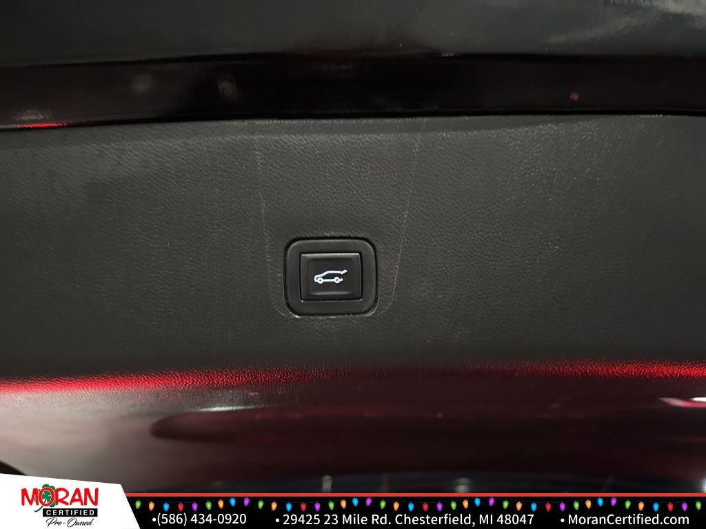 Used 2018 Chevrolet Traverse LT image 31