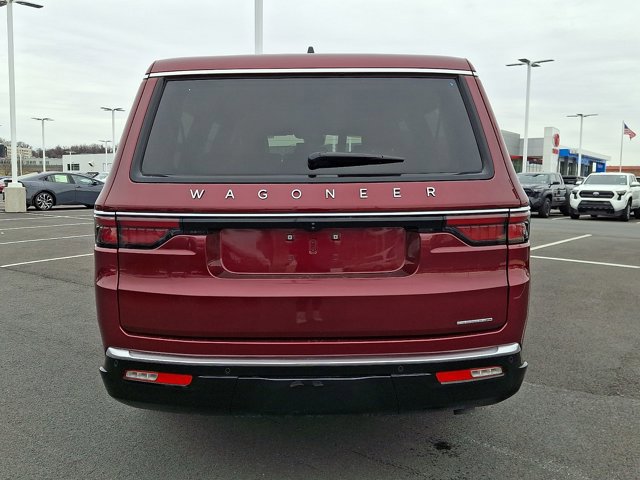 Used 2024 Jeep Wagoneer L Series II w/ Flexible Seating Group image 5