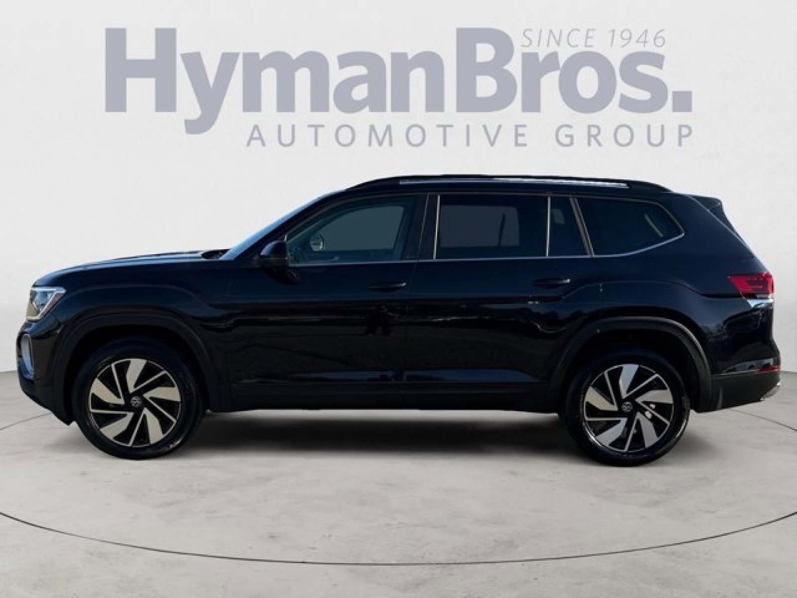 Used 2024 Volkswagen Atlas SE image 6