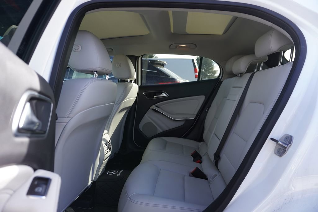 Used 2018 Mercedes-Benz GLA 250 4MATIC image 4