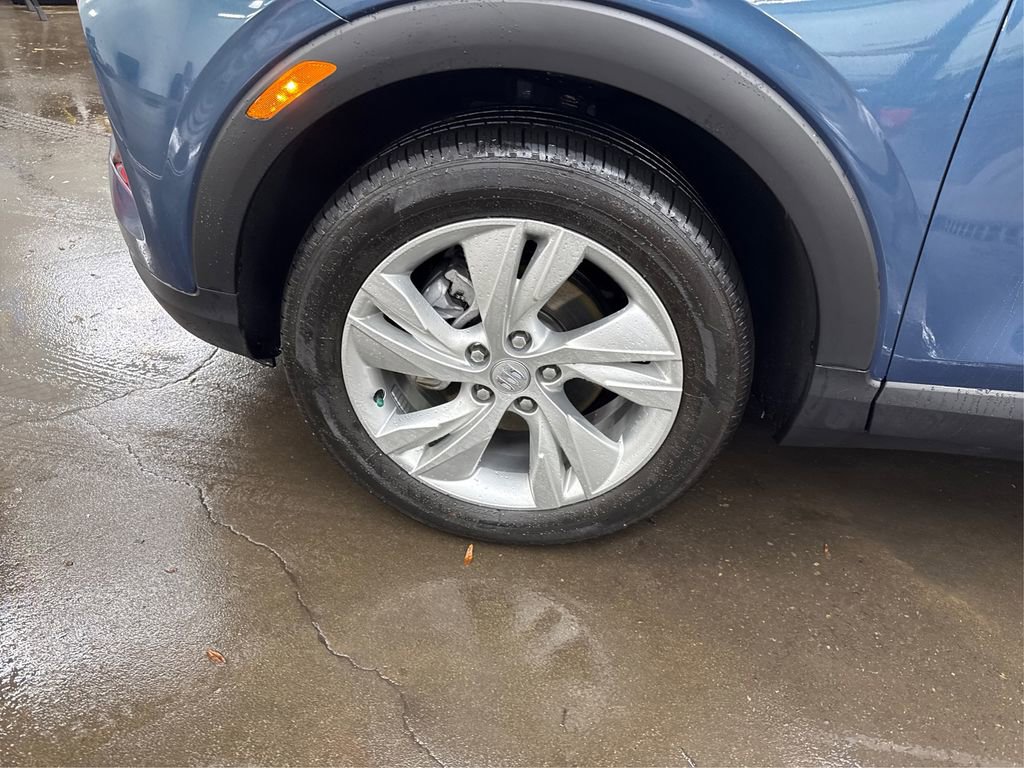 Used 2024 Buick Encore GX Preferred image 12