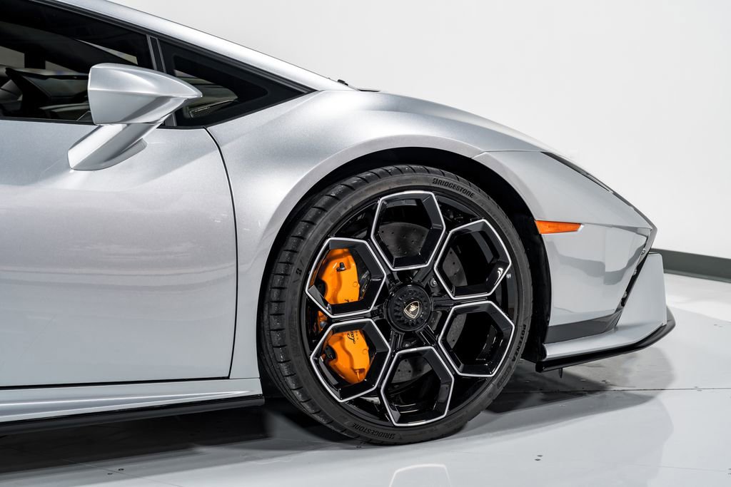 Used 2023 Lamborghini Huracan Tecnica RWD image 45
