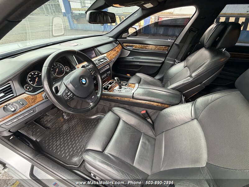Used 2014 BMW 750Li w/ Executive Package image 9