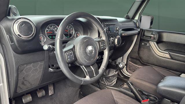 Used 2013 Jeep Wrangler Unlimited Sport image 26