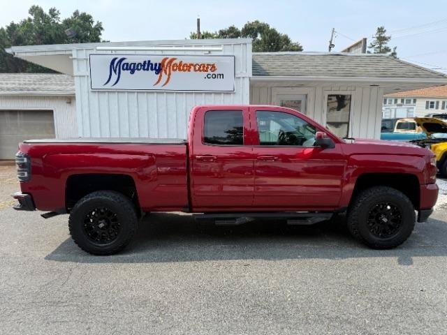 Used 2018 Chevrolet Silverado 1500 LT w/ All Star Edition AWD/4WD image 2