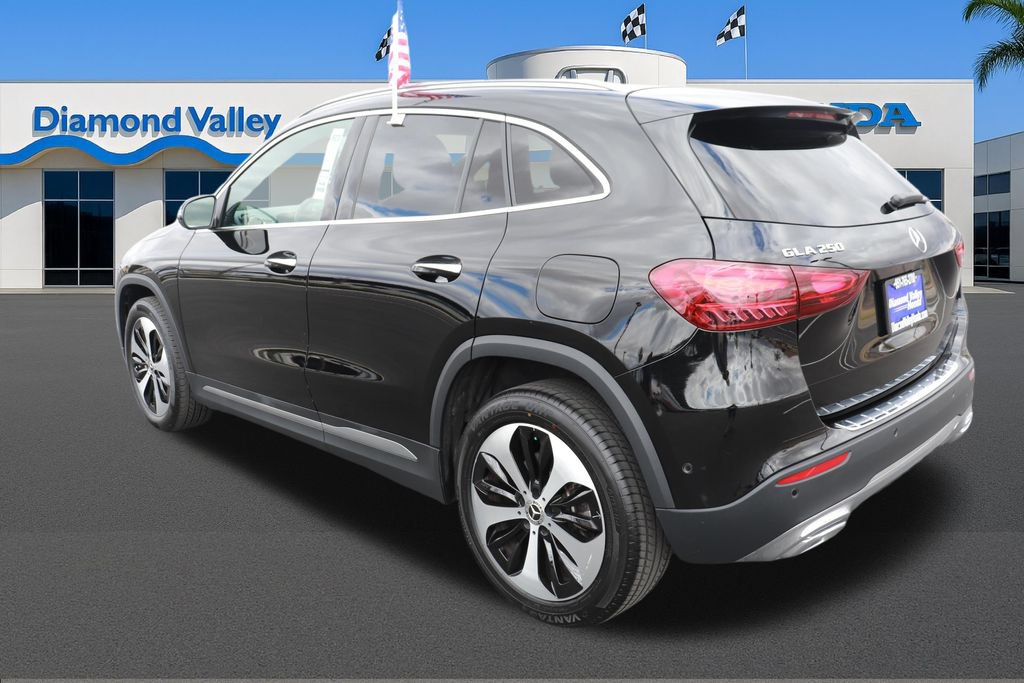 Used 2025 Mercedes-Benz GLA 250 image 4