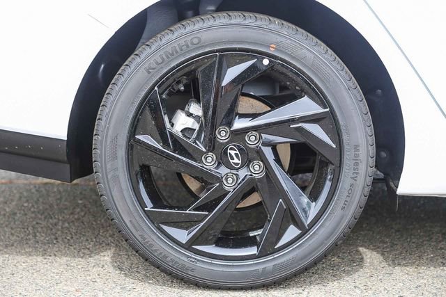 New 2026 Hyundai Elantra Sport FWD image 13