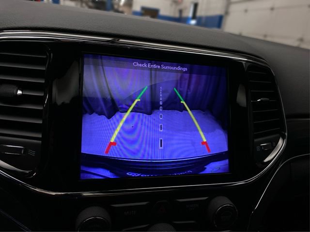 Used 2019 Jeep Grand Cherokee Limited AWD/4WD image 31