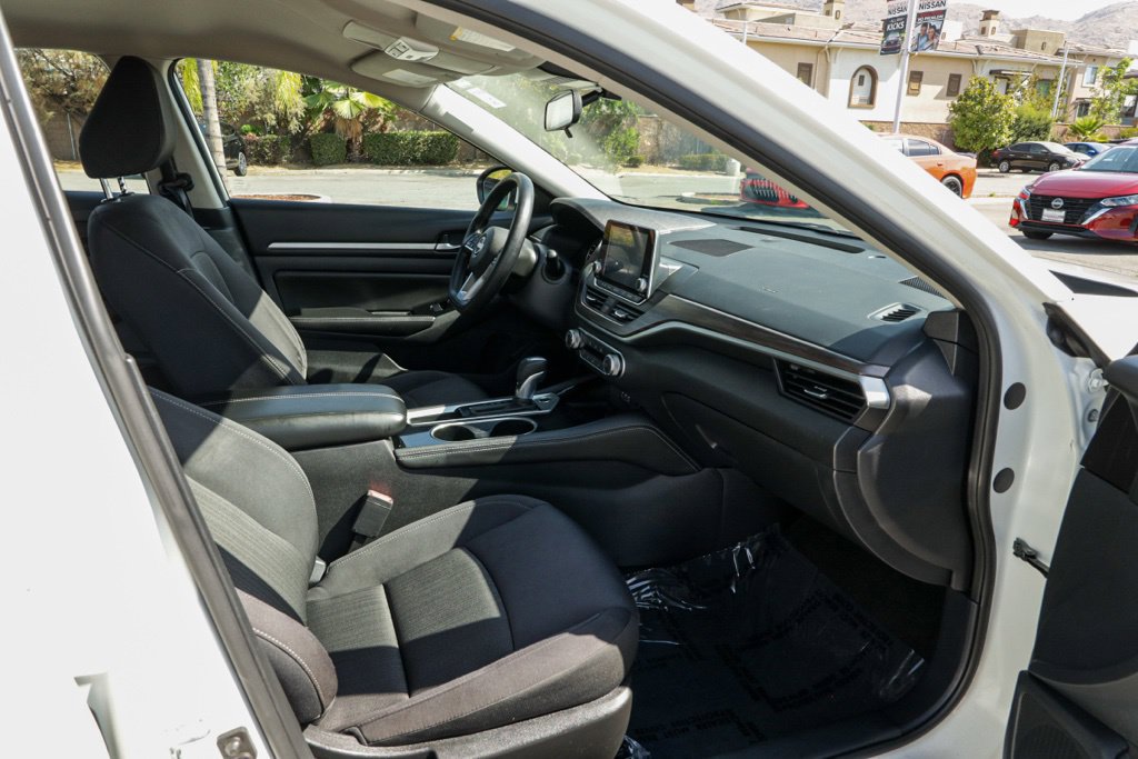 Used 2023 Nissan Altima 2.5 SV FWD image 58
