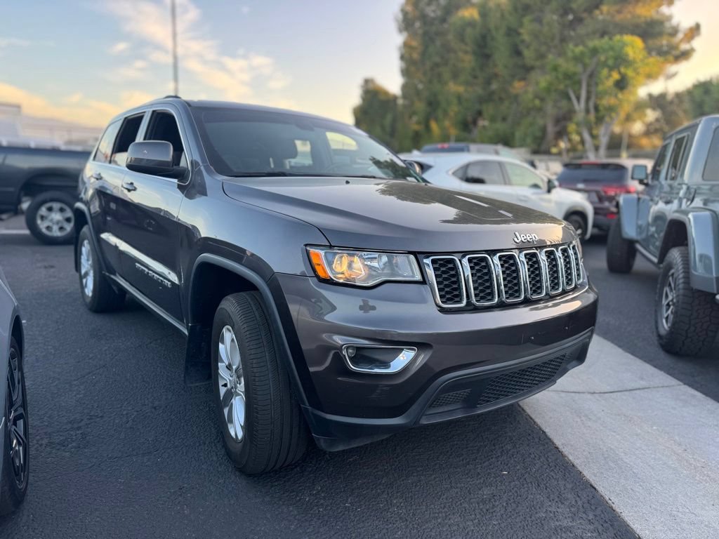 Used 2021 Jeep Grand Cherokee Laredo RWD image 8