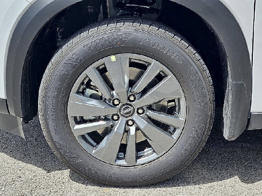 New 2026 Nissan Pathfinder SV FWD image 15