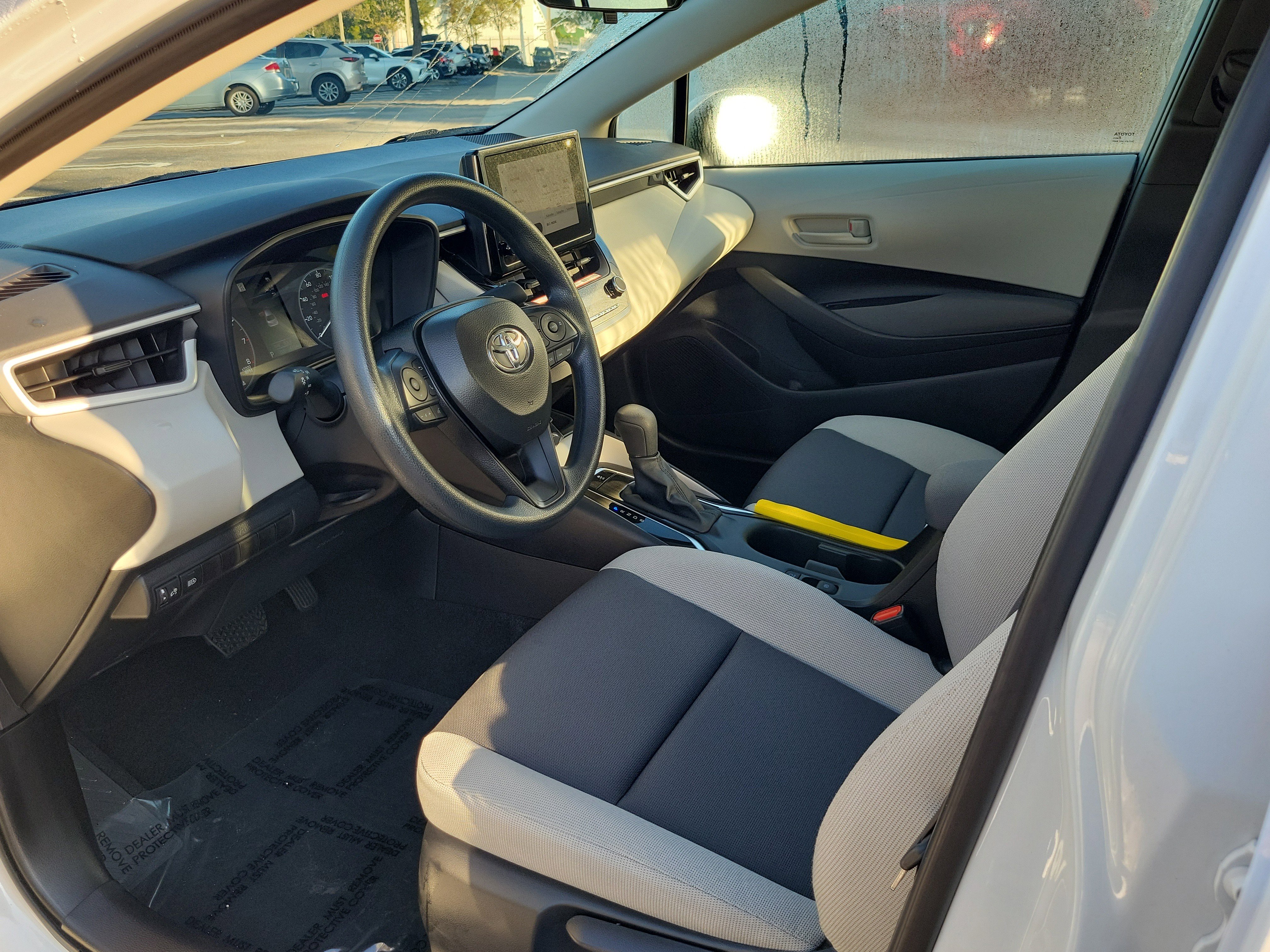 Used 2025 Toyota Corolla LE image 11