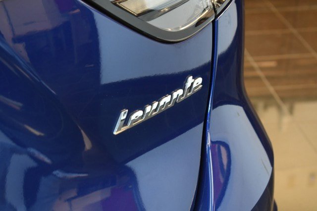 Used 2022 Maserati Levante Modena AWD/4WD image 19