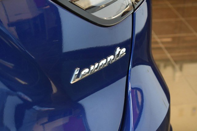 Used 2022 Maserati Levante Modena AWD/4WD image 19