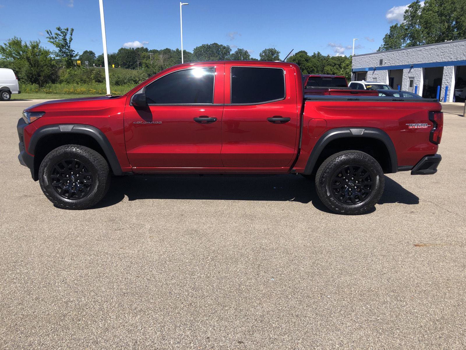 Used 2024 Chevrolet Colorado Trail Boss AWD/4WD image 2