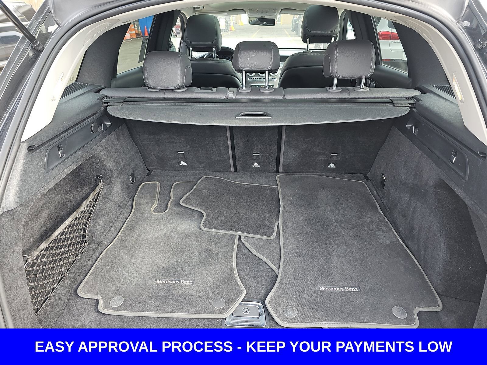 Used 2020 Mercedes-Benz GLC 300 4MATIC image 11