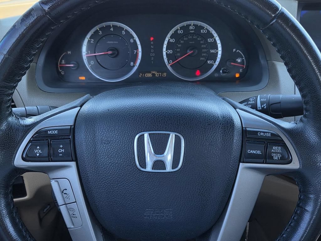 Used 2010 Honda Accord EX-L image 17