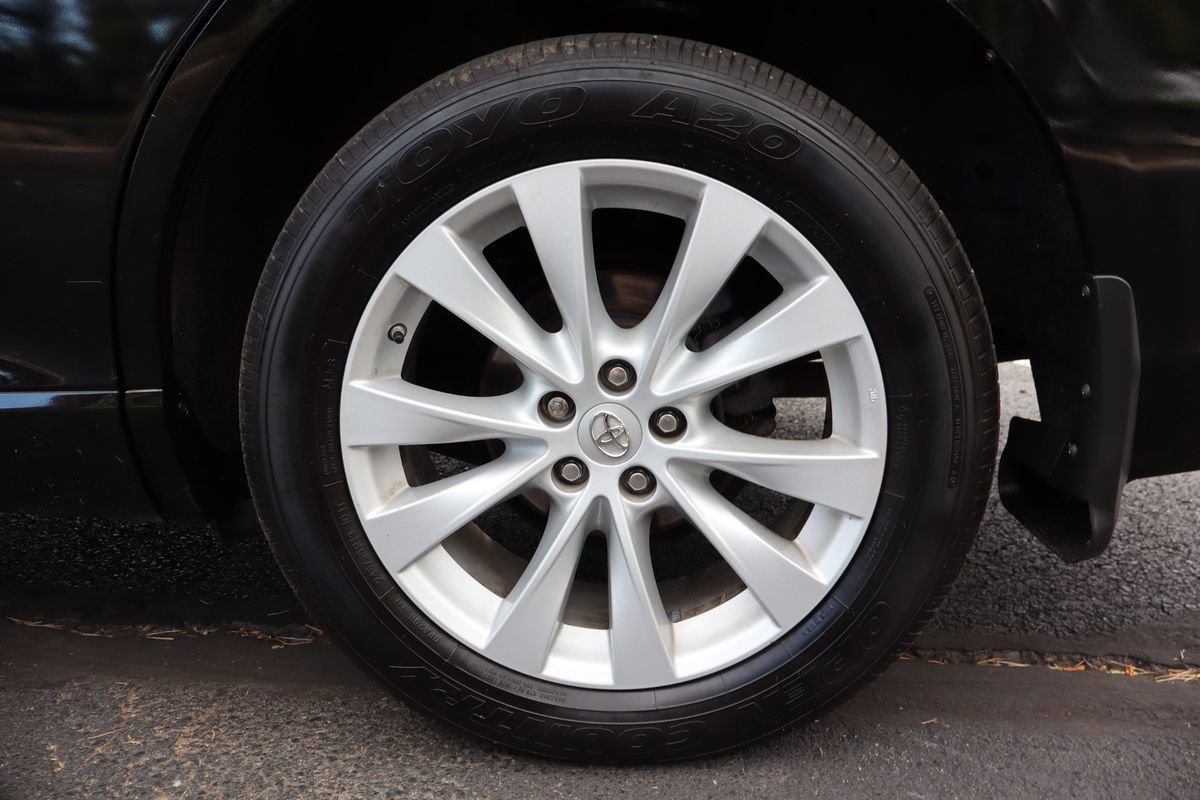 Used 2015 Toyota Venza LE image 42