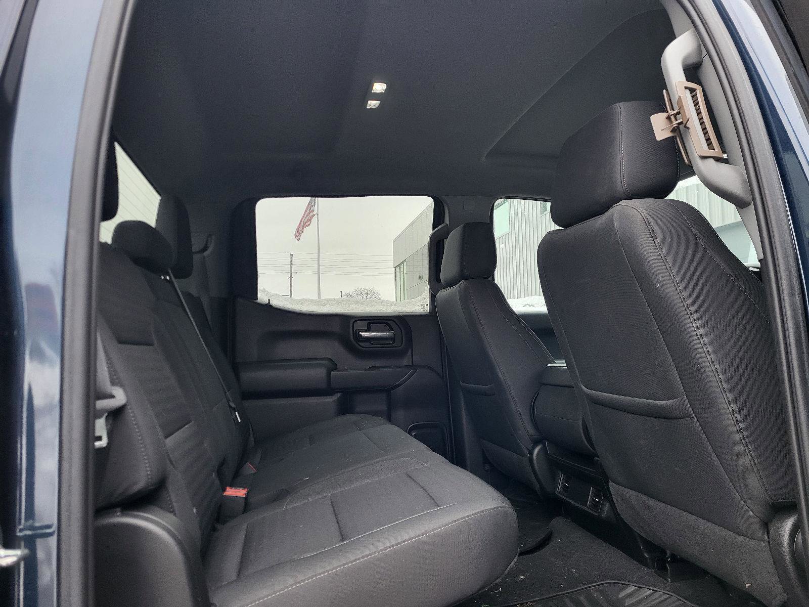 Used 2022 Chevrolet Silverado 1500 Custom image 11
