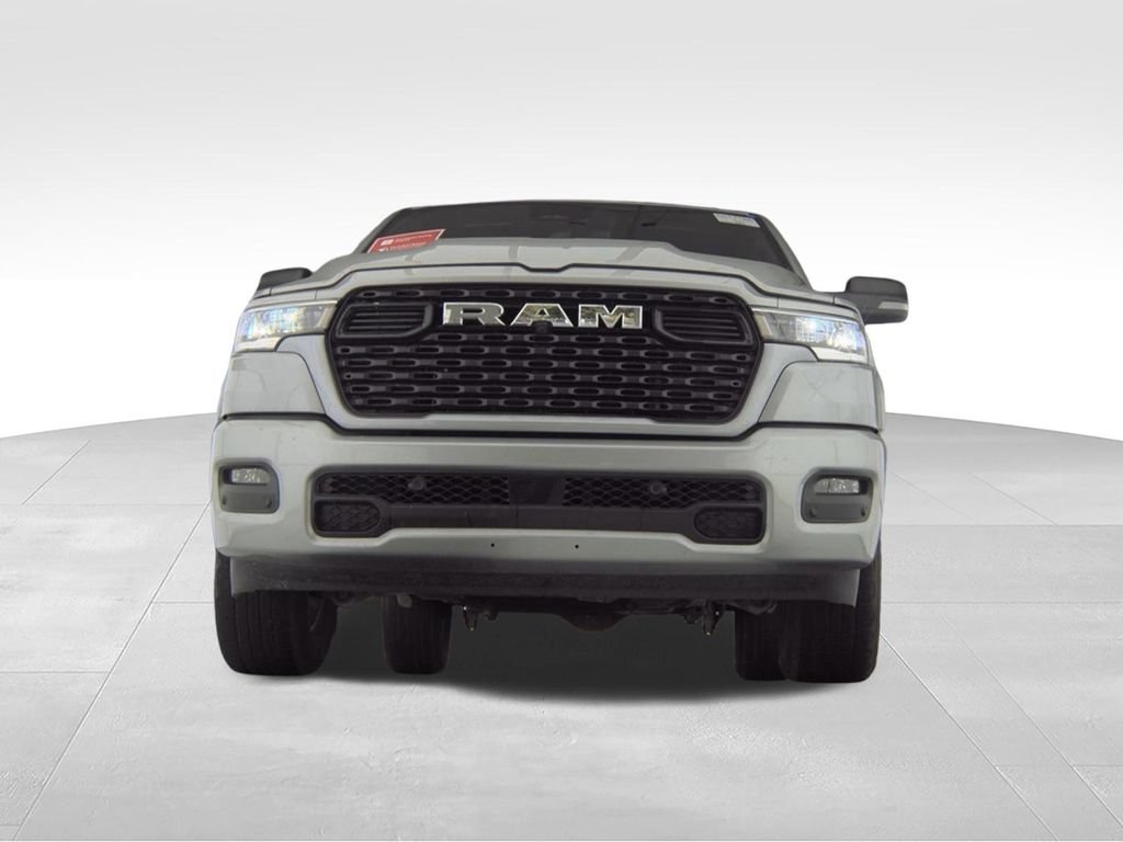 Used 2025 RAM 1500 Big Horn AWD/4WD image 4