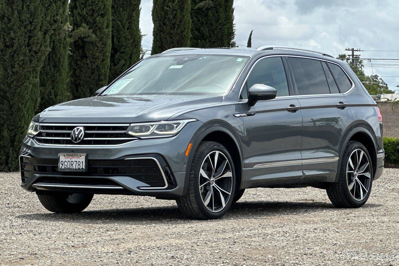 Certified 2023 Volkswagen Tiguan SEL R-Line AWD/4WD image 8