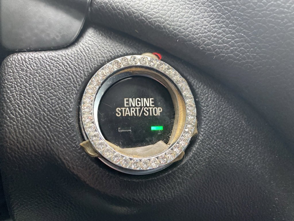 Used 2020 Chevrolet Equinox LT image 30