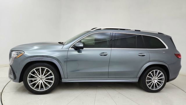 Used 2025 Mercedes-Benz GLS 450 4MATIC image 3