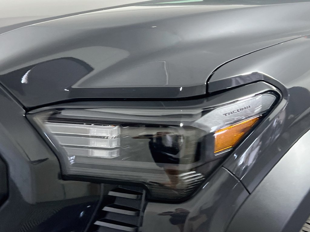 New 2026 Toyota Tacoma TRD Off-Road w/ TRD Off Road Upgrade Package AWD/4WD image 11