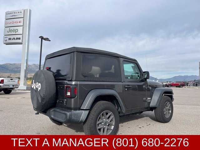Used 2020 Jeep Wrangler Sport AWD/4WD image 3